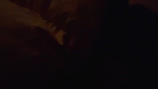 可愛い女子大生が野外露出で恥じらい丸見え放尿！超リアルなプライベートSEXでたっぷり中出し♡RYO＆YUU♡素人カップル/歳の差/10代/スタイル抜群/美少女/English subtitles